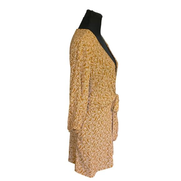 Free People Clara Tunic Mini Dress Neutral Tan Floral Bohemain Wrap Size M - Picture 3 of 10